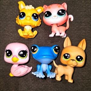 littlest pet shop lot - EXCELLENT CONDITION